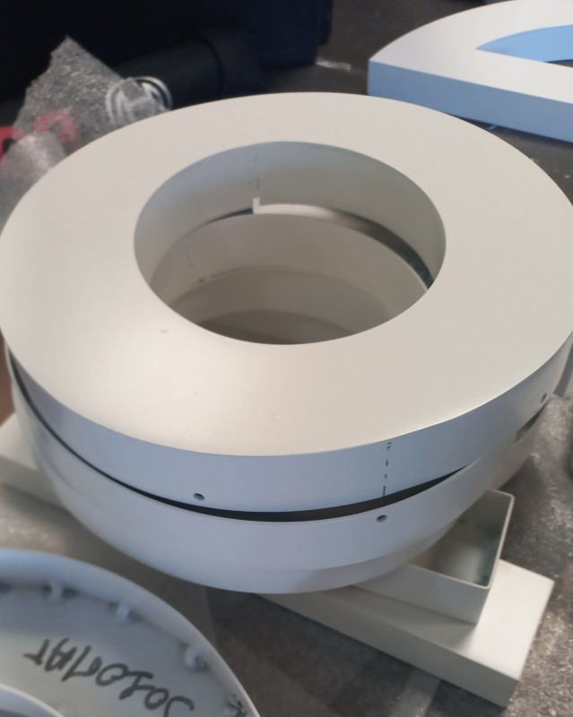 Expert en Création d'Enseignes Non Lumineuses pour Groupes Bancaires à Saint Jean de Védas près de Montpellier : LUX Enseignes